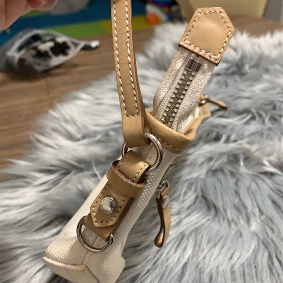 Burberry Bag - Picture 5 of 10